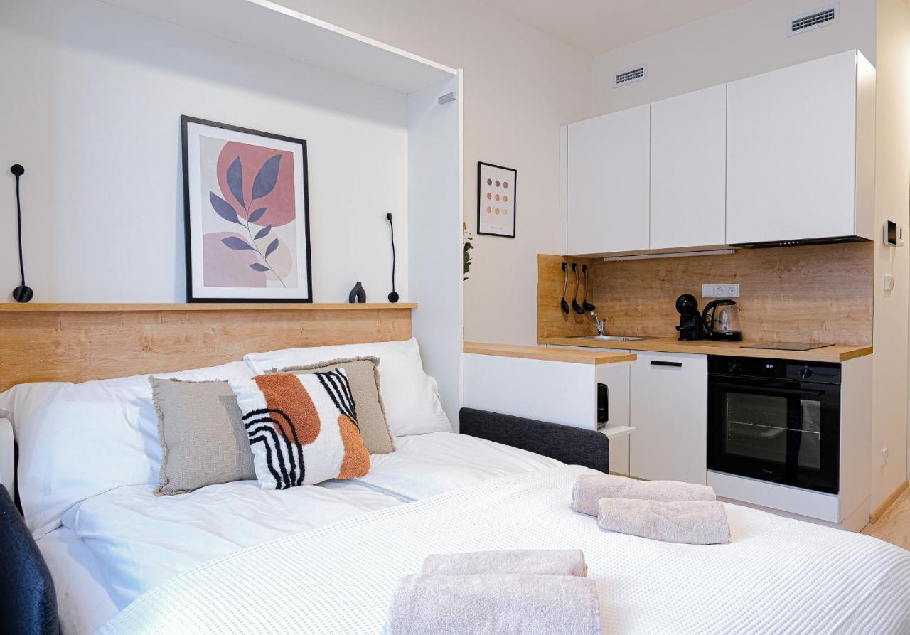 Mymozart Apartments Prague By Rentero Property Luaran gambar