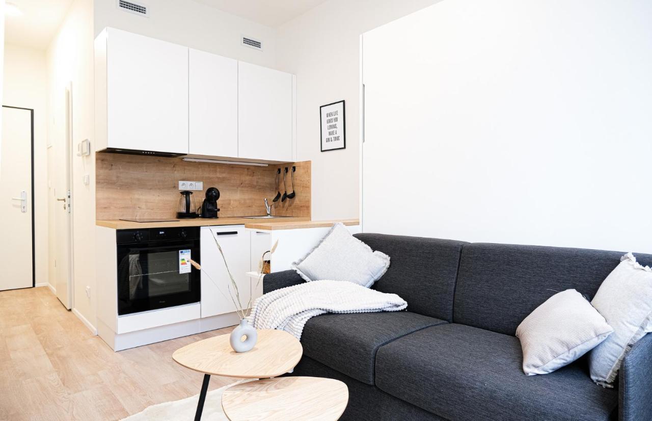 Mymozart Apartments Prague By Rentero Property Luaran gambar