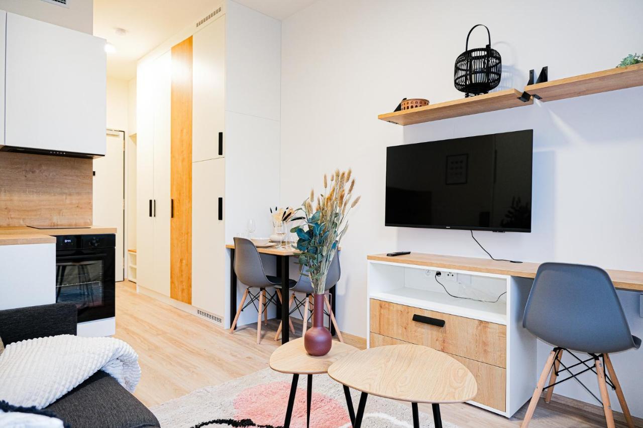 Mymozart Apartments Prague By Rentero Property Luaran gambar