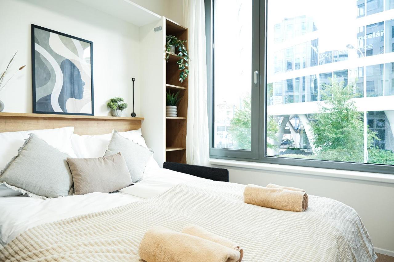 Mymozart Apartments Prague By Rentero Property Luaran gambar