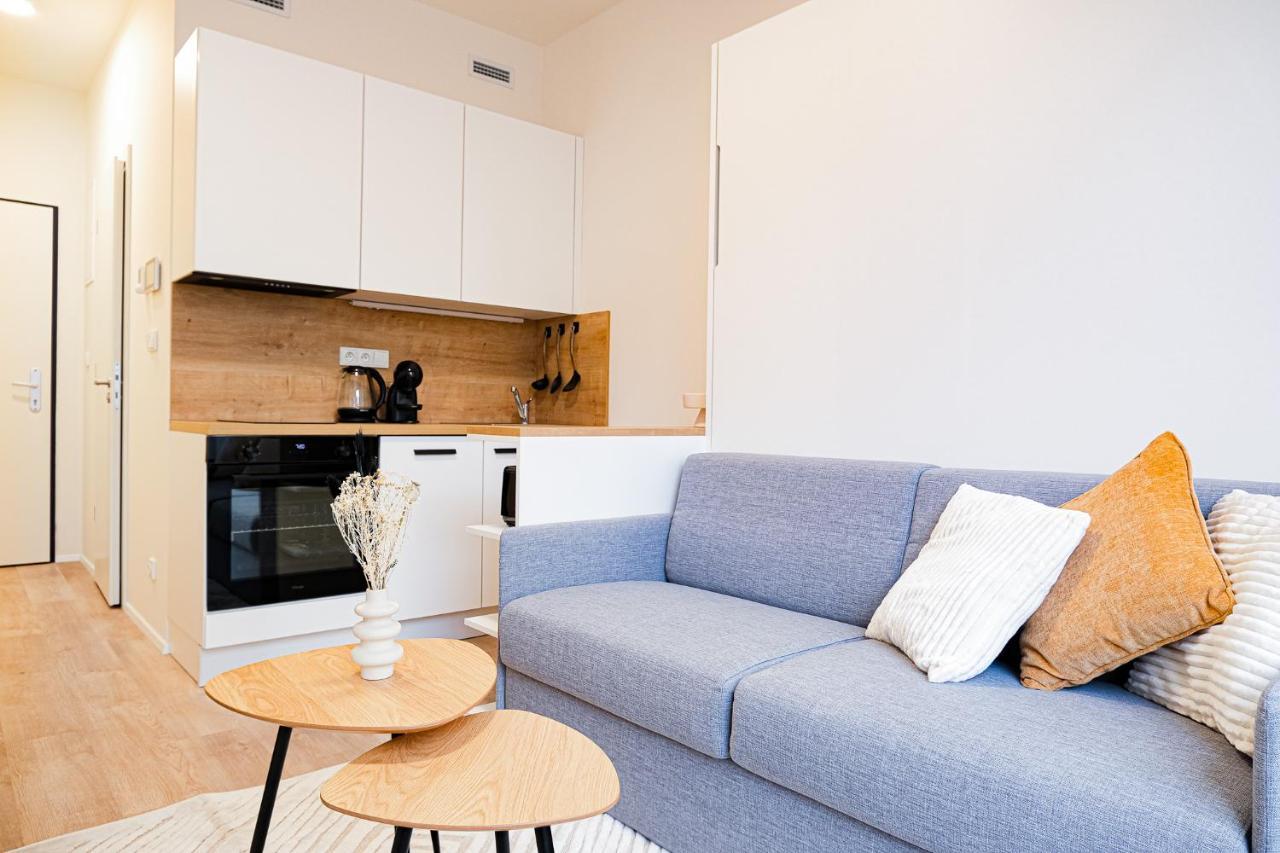 Mymozart Apartments Prague By Rentero Property Luaran gambar