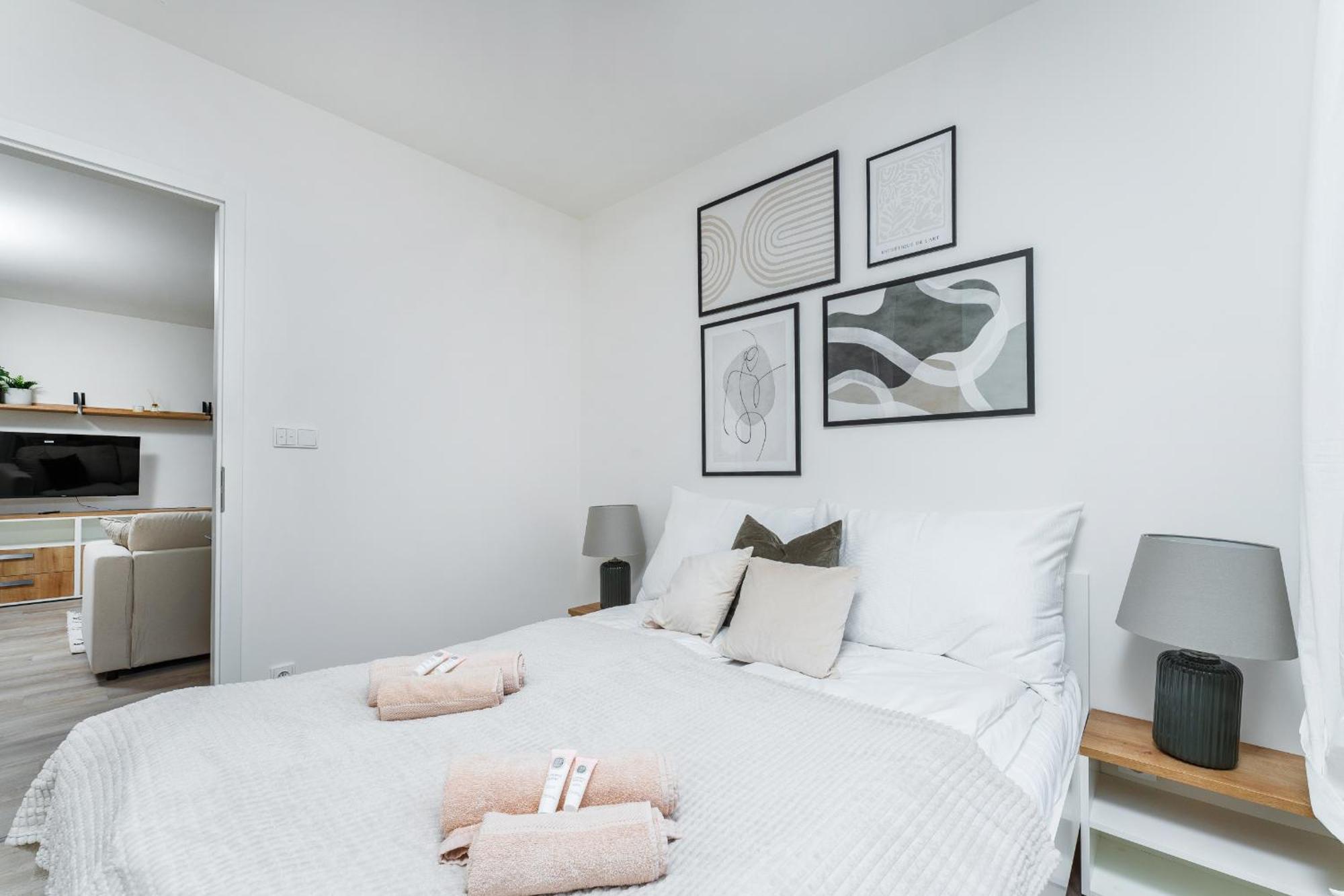 Mymozart Apartments Prague By Rentero Property Luaran gambar